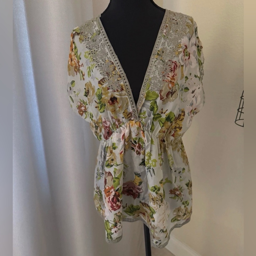 Johnny Was Silk Boho Floral Tunic Top S Crochet Lace V Neck Blouse - Picture 2 of 10